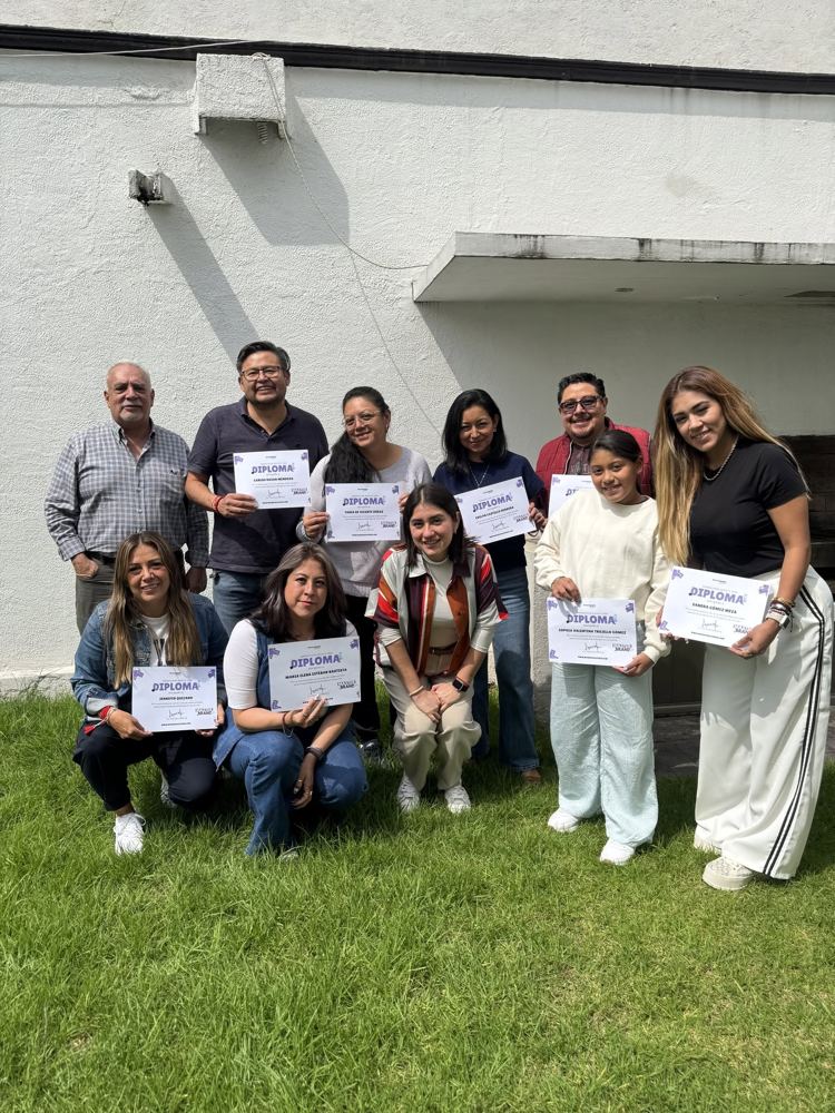 Alumnas con diploma de Brandeable Studio